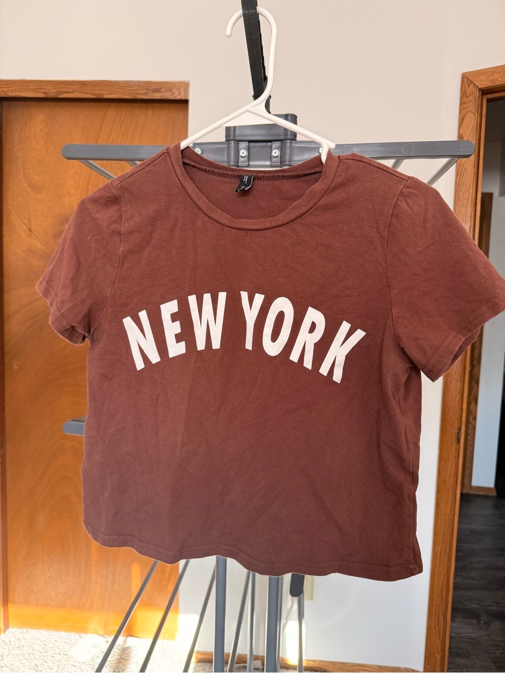 Zaful Brown New York Graphic Crop Tee